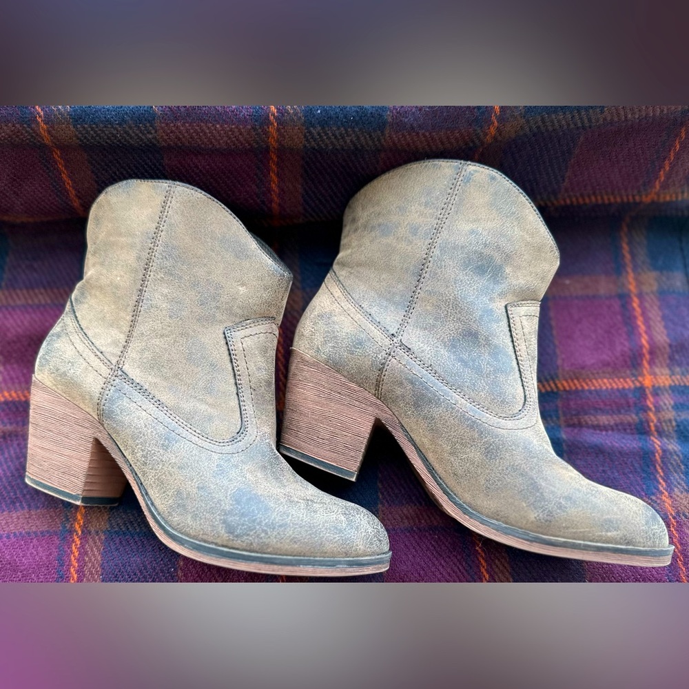 Rocket Dog Women’s Western Boots Shoes Size 6.5